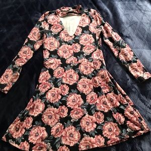 Floral Hollister Dress Long Sleeve
